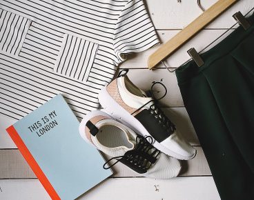 photo-1485125639709-a60c3a500bf1